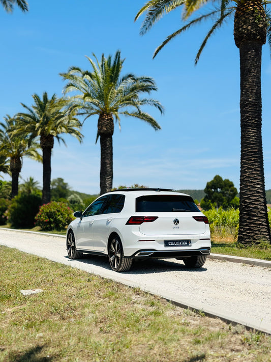 Louer une Golf 8 GTE